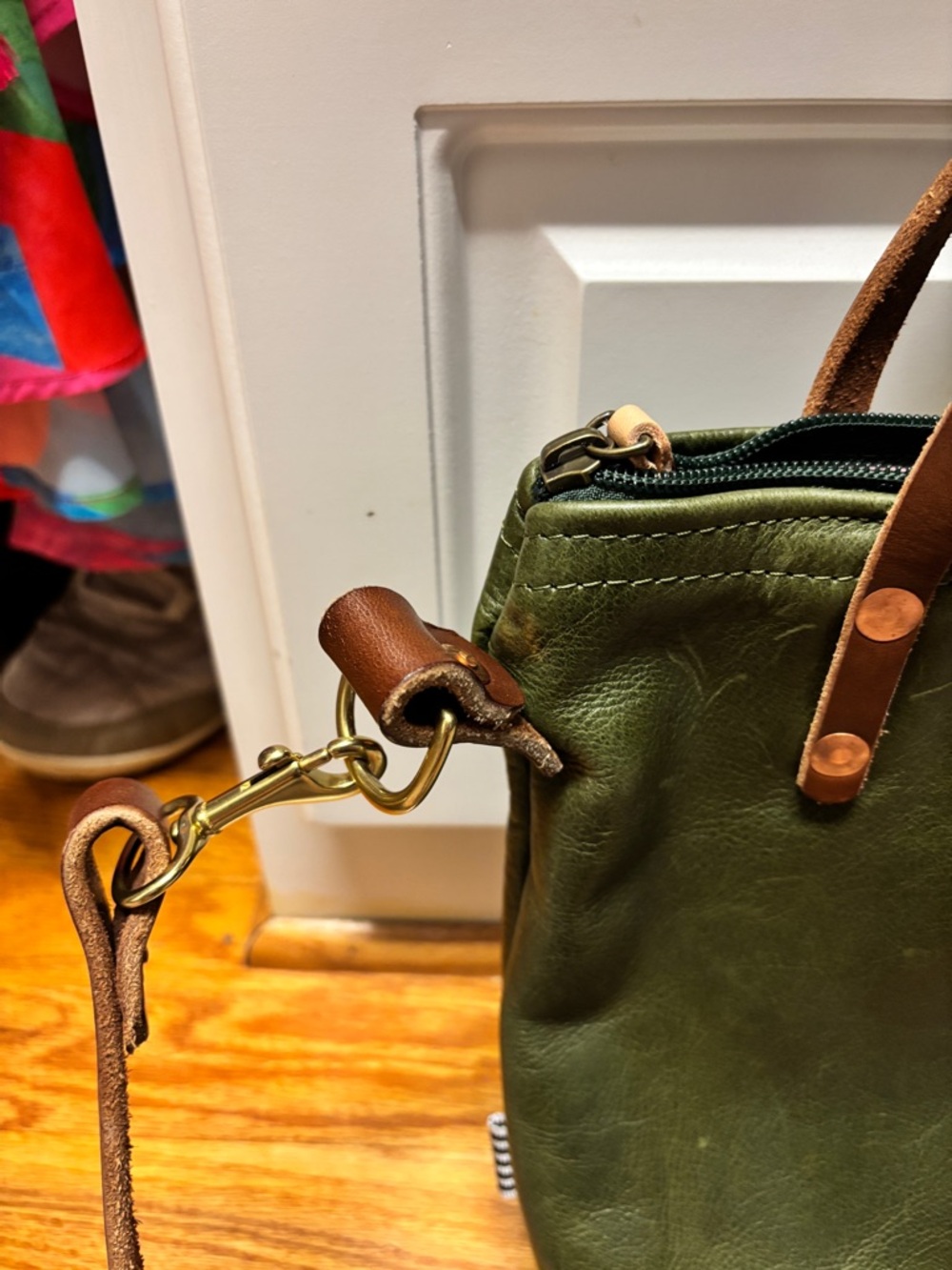 Meanwhile Back on the Farm Hunter Green Leather Small Tote - Picture 6 of 7